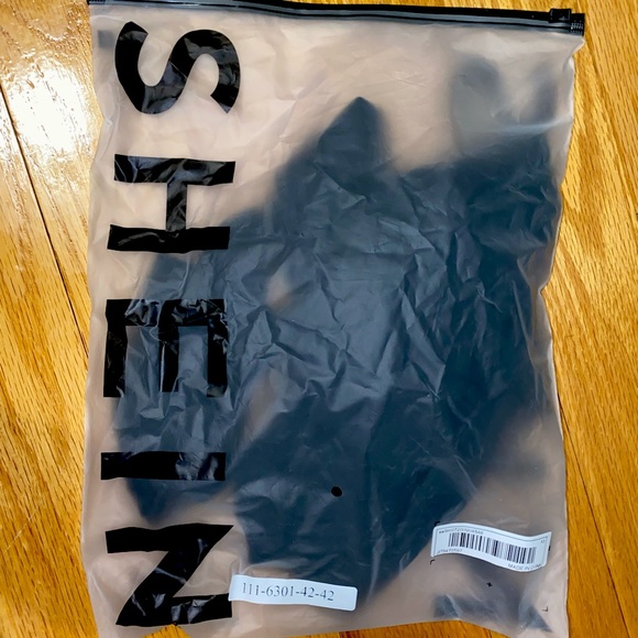 Shein Long Sleeve Surplice Crop Top - Picture 3 of 3